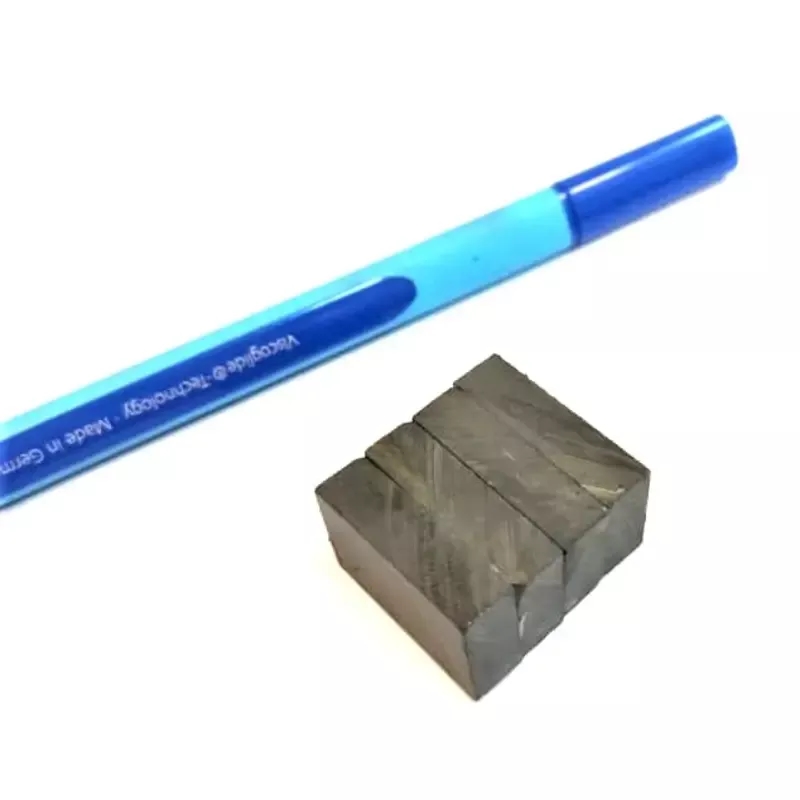 آهنربای فریت بلوکی با ضخامت 7mm