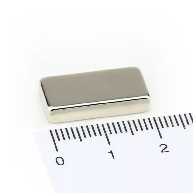 آهنربای نئودیمیوم بلوکی با ضخامت 4mm