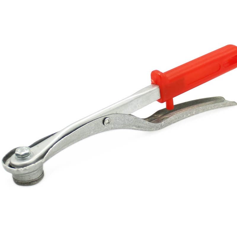 Magnetic pliers